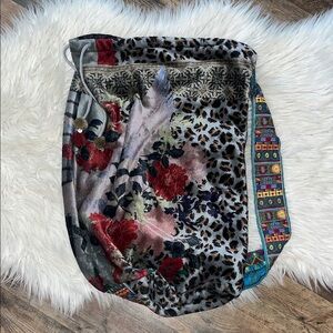 Johnny was boho cinch fleece bucket bag multi pattern